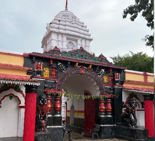Navanna Ritual at Maa Manikeswari Shrine in Kalahandi on September 22